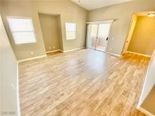 Photo #3: 2667861 Listing 