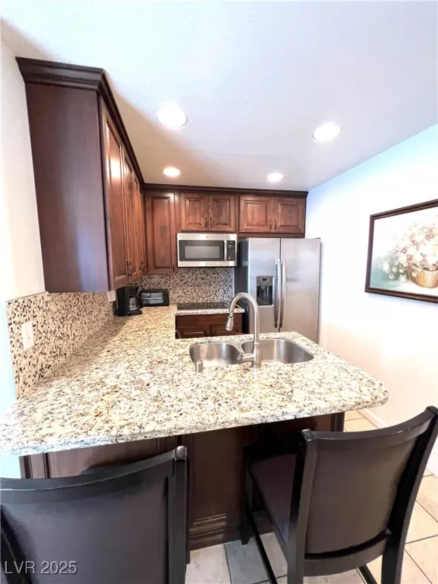 MLS: 2667897 Condo For Sale