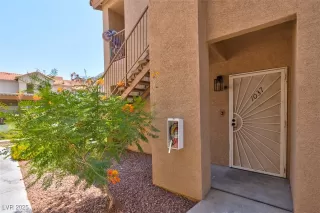 Photo #2: 2667898 Listing 