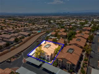 Photo #5: 2667898 Listing 