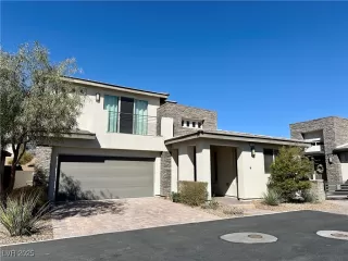 Photo #2: 2667912 Listing 