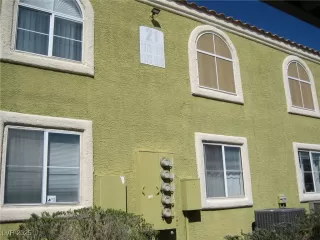 Photo #2: 2667922 Listing 