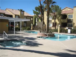 Photo #5: 2667922 Listing 