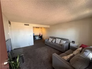 Photo #1: 2667927 Listing