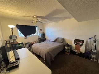 Photo #4: 2667927 Listing