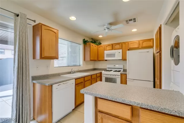 MLS: 2667940 Condo For Sale