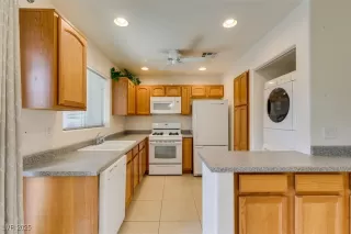 Photo #1: 2667940 Listing 