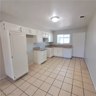 Photo #6: 2667966 Listing 