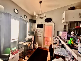 Photo #2: 2667980 Listing