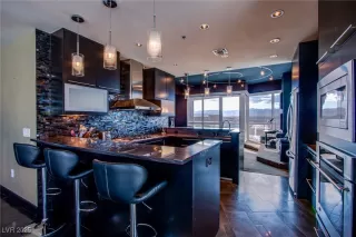 Photo #5: 2668001 Listing 