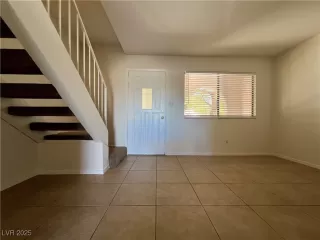 Photo #2: 2668016 Listing 