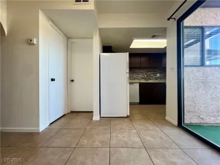 Photo #4: 2668016 Listing 