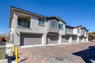 Photo #2: 2668054 Listing 