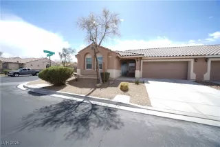 Photo #2: 2668063 Listing 