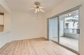 Photo #6: 2668106 Listing