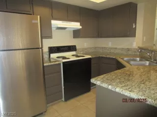 Photo #6: 2668107 Listing 