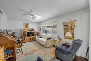 Photo #6: 2668114 Listing