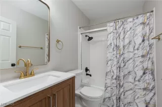 Photo #2: 2668117 Listing