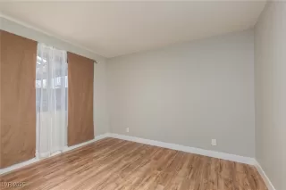 Photo #4: 2668117 Listing