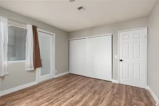 Photo #5: 2668117 Listing