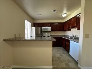 Photo #5: 2668124 Listing 