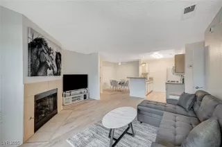 Photo #3: 2668147 Listing 