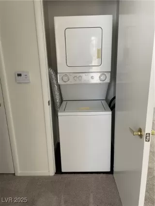 Photo #6: 2668174 Listing