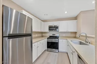 Photo #5: 2668189 Listing 