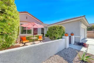 Photo #2: 2668196 Listing