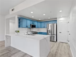 Photo #1: 2668234 Listing