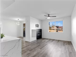 Photo #3: 2668234 Listing