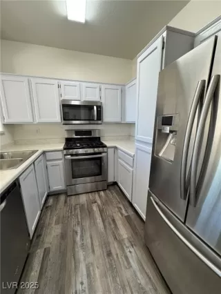 Photo #4: 2668252 Listing