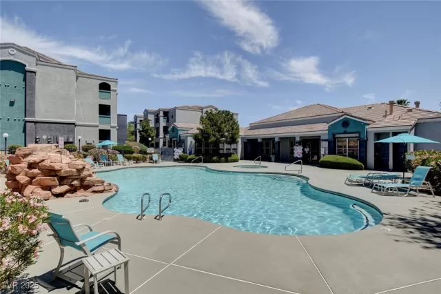 MLS: 2668253 Condo For Sale