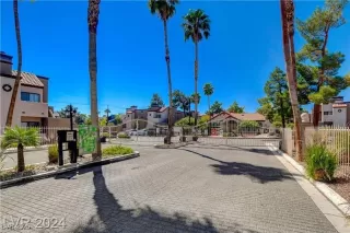 Photo #3: 2668302 Listing 