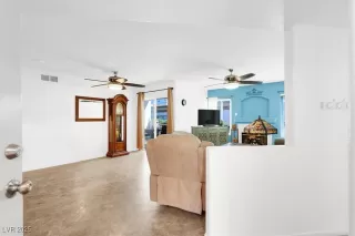 Photo #2: 2668327 Listing 