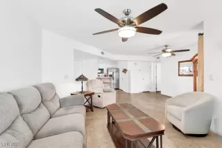 Photo #4: 2668327 Listing 