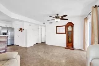 Photo #6: 2668327 Listing 