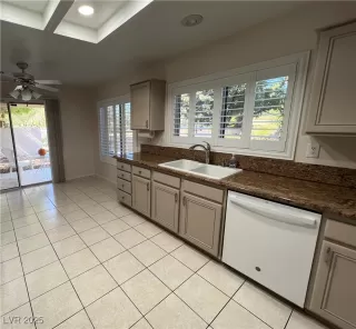 Photo #2: 2668330 Listing 