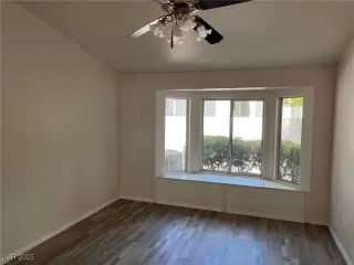 Photo #4: 2668330 Listing 