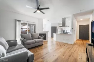 Photo #2: 2668353 Listing