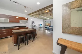 Photo #2: 2668357 Listing