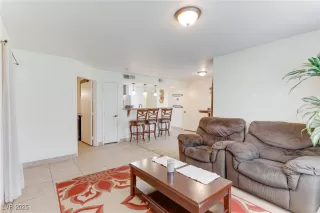 Photo #6: 2668371 Listing 