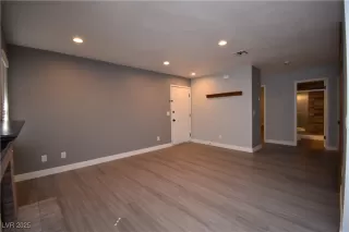 Photo #4: 2668379 Listing 