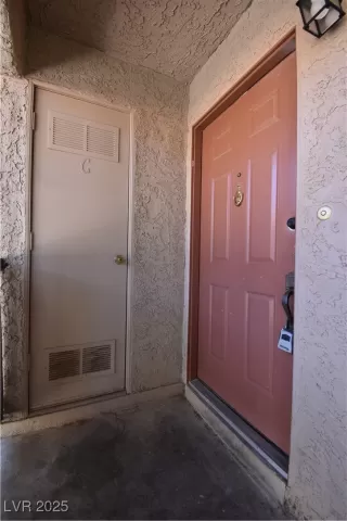 Photo #1: 2668387 Listing 