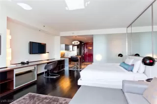 Photo #3: 2668405 Listing 