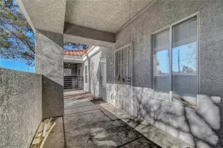 Photo #6: 2668407 Listing