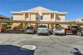 Photo #1: 2668416 Listing 