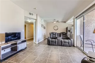 Photo #6: 2668416 Listing 