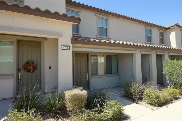 MLS: 2668428 Condo For Sale