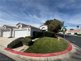 Photo #1: 2668449 Listing 